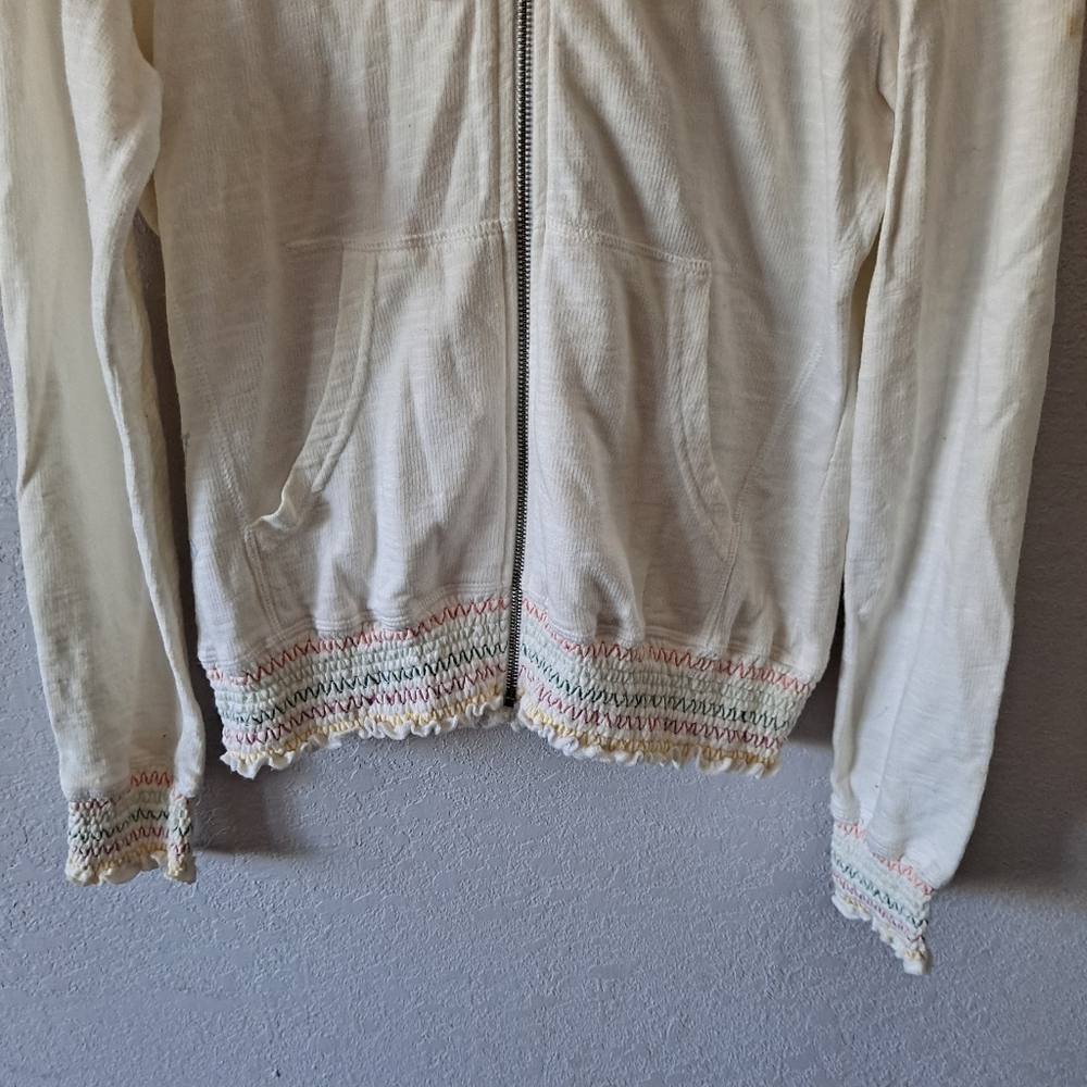 The North Face White embroidered sweatshirt - Picture 3 of 9